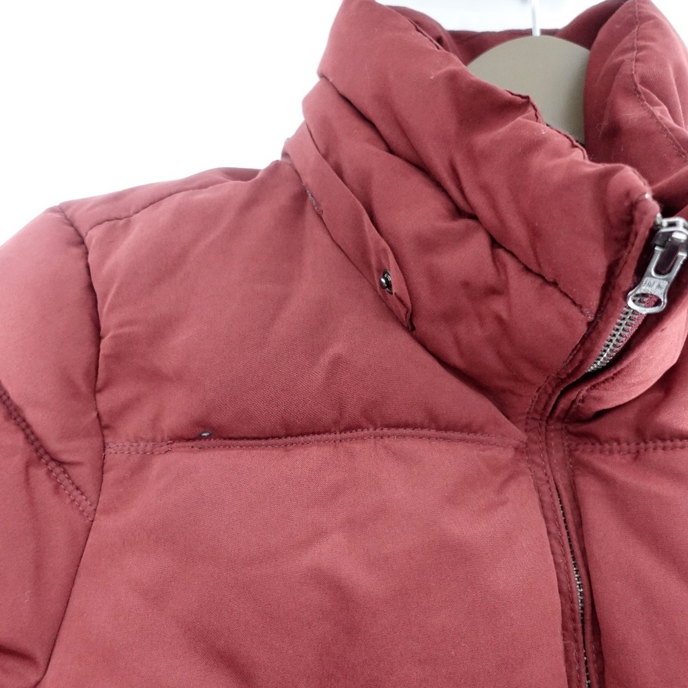 Old Navy Maroon Berry Puffer Jacket | Women’s Small Warm Lightweight Coat - Picture 2 of 9